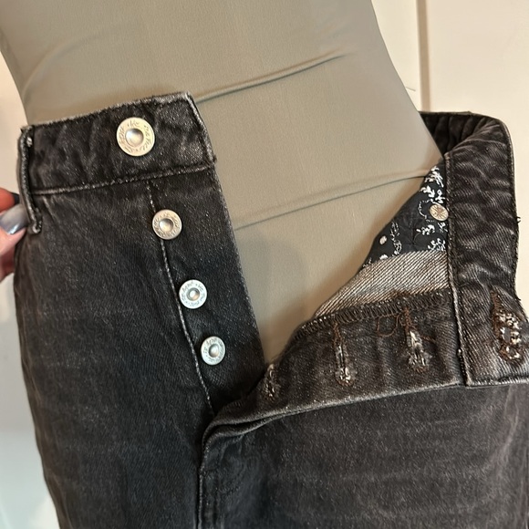 We The Free | micro mini | denim | raw edge | pockets | button fly | 27 | skirt - Picture 7 of 13